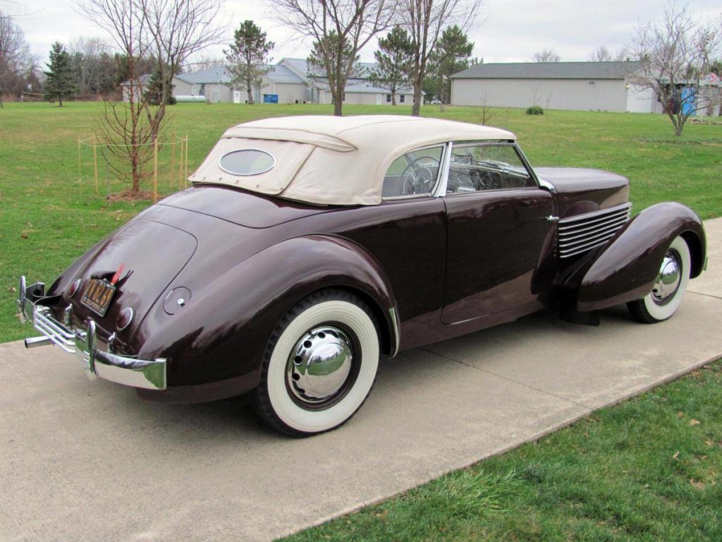 1937 Cord 812 - The Big Picture