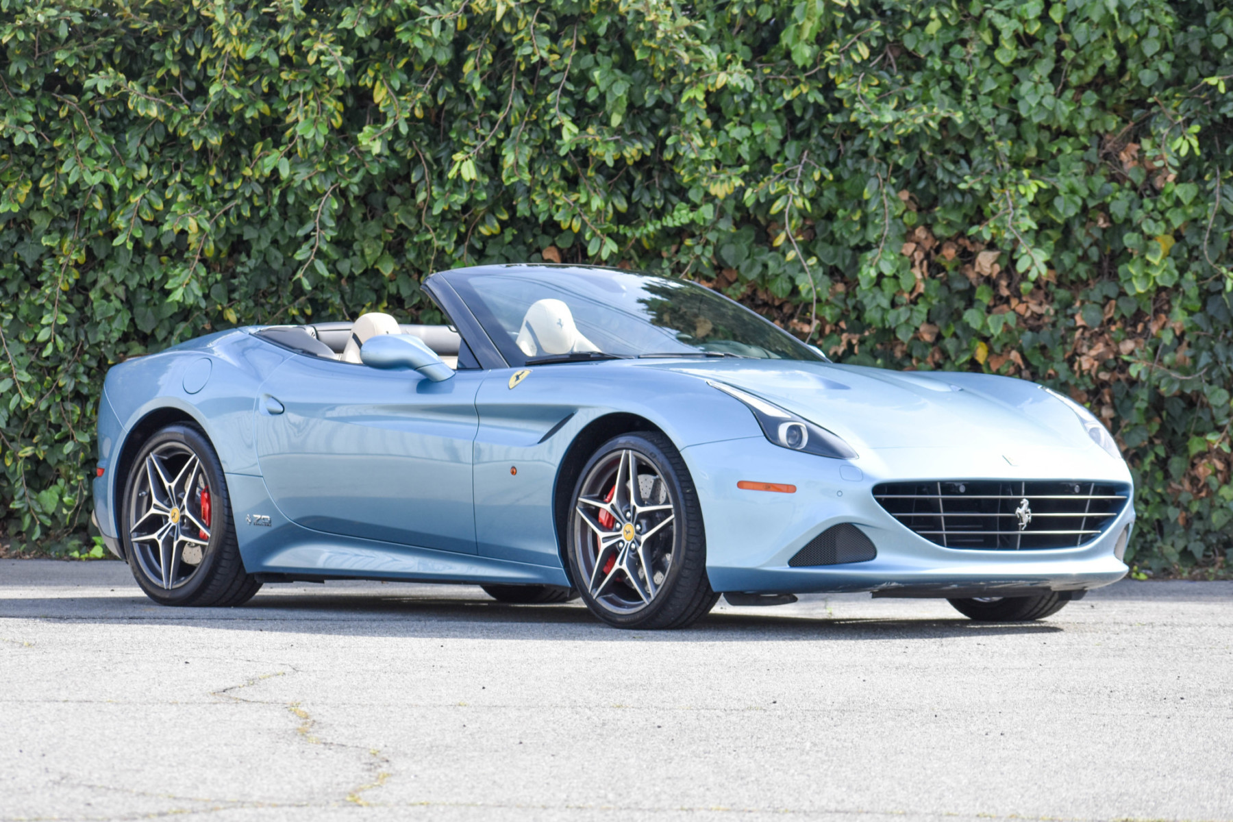 Ferrari California T Blue