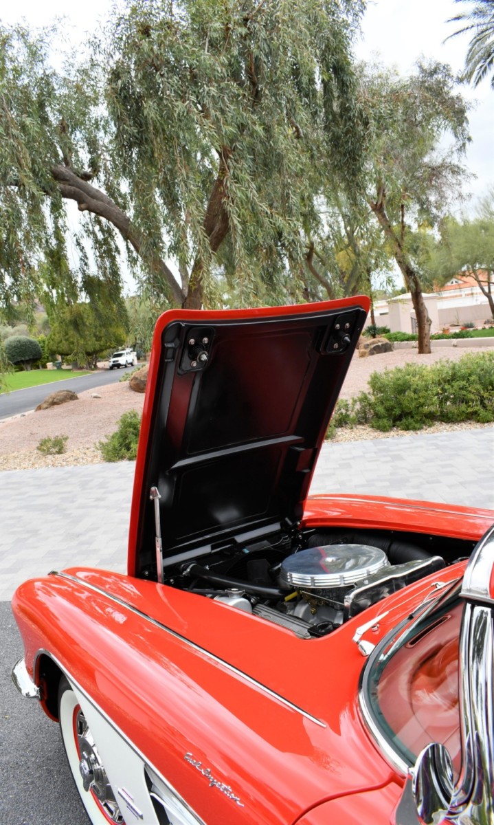 1961 Chevrolet Corvette 327 4-Speed (Fuel Injected) 8