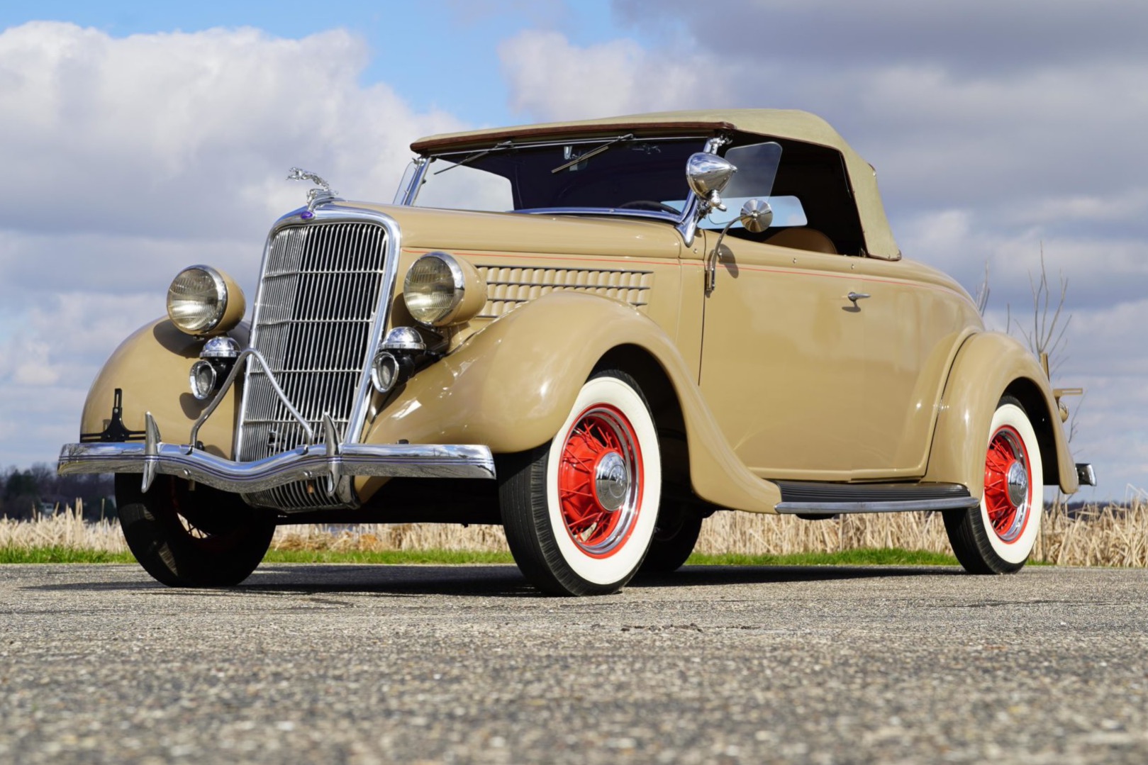 1935 Ford Deluxe Roadster - The Big Picture