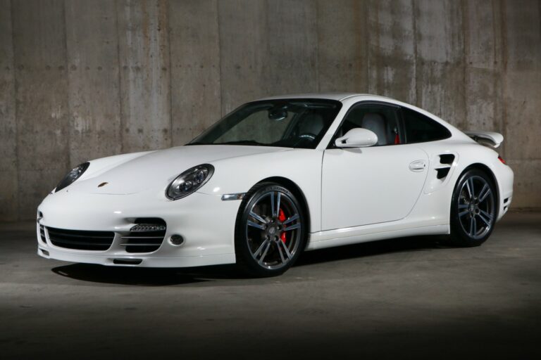 2010 Porsche 911 Turbo (997.2) - The Big Picture